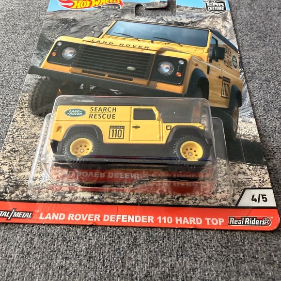 Hot Wheels Land Rover Search & Rescue Toy Car - Yellow - Picture 2 of 4